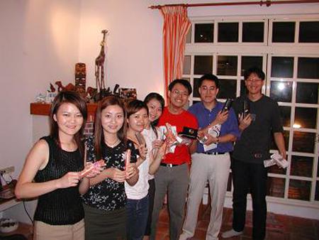 2003 (14).jpg - Jun 20, 2003  迎新送舊(老師家中聚餐) [Lab newcomer welcome party (Prof. Shiau's house)]-2